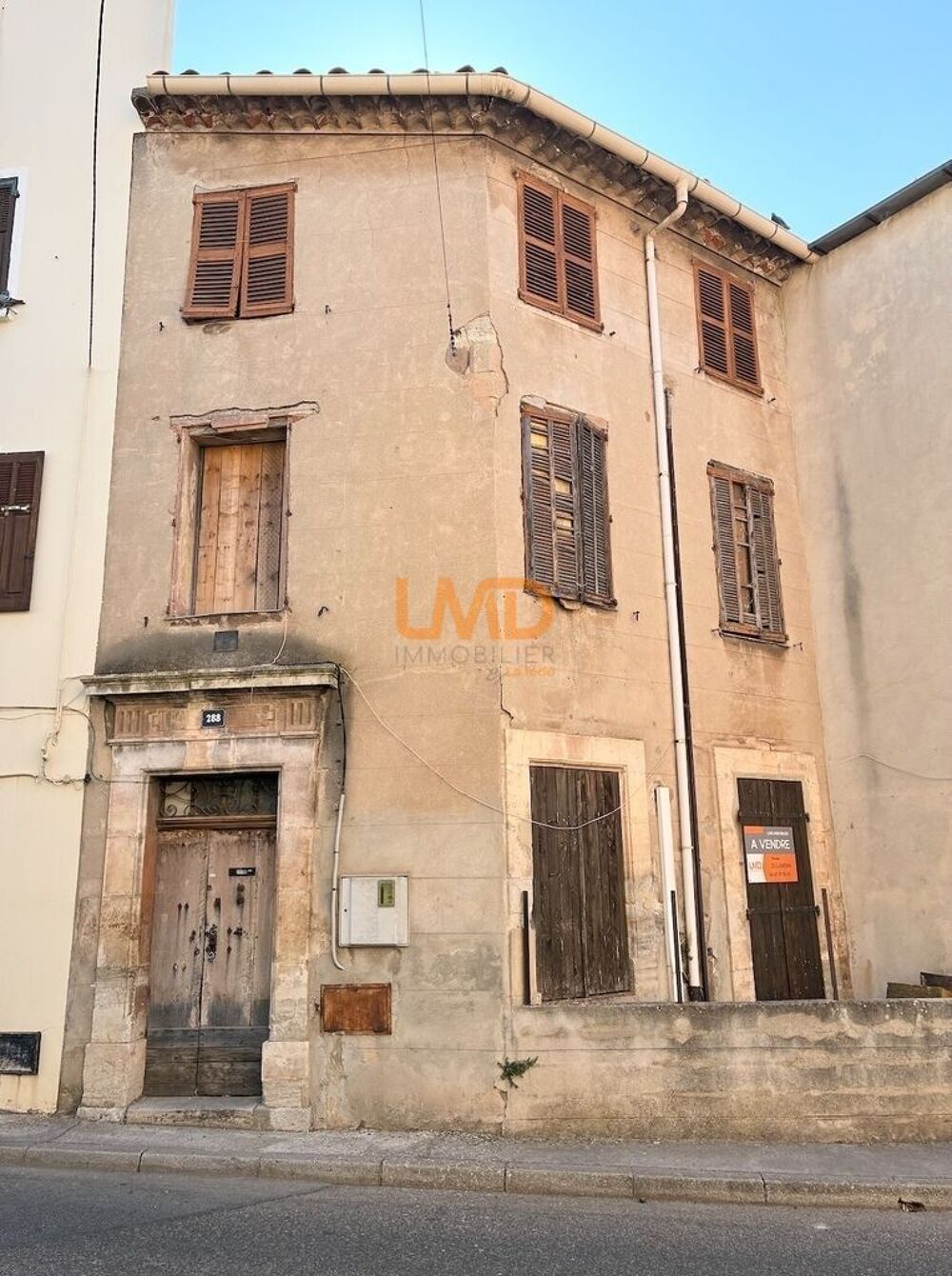 Puget-Ville - Maison à rénover complétement