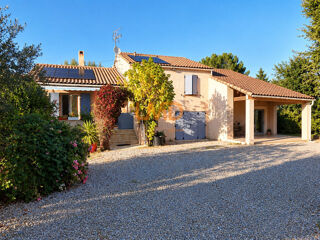 Vente Maison Nans les pins: maison T4/T5 + T2, terrain 2200m2, garage, piscin Nans-les-pins