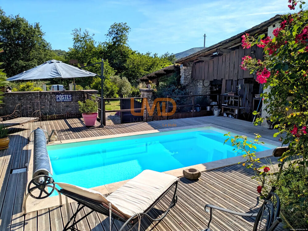 Maison en pierre 7 pièces 150m2, piscine, jardin