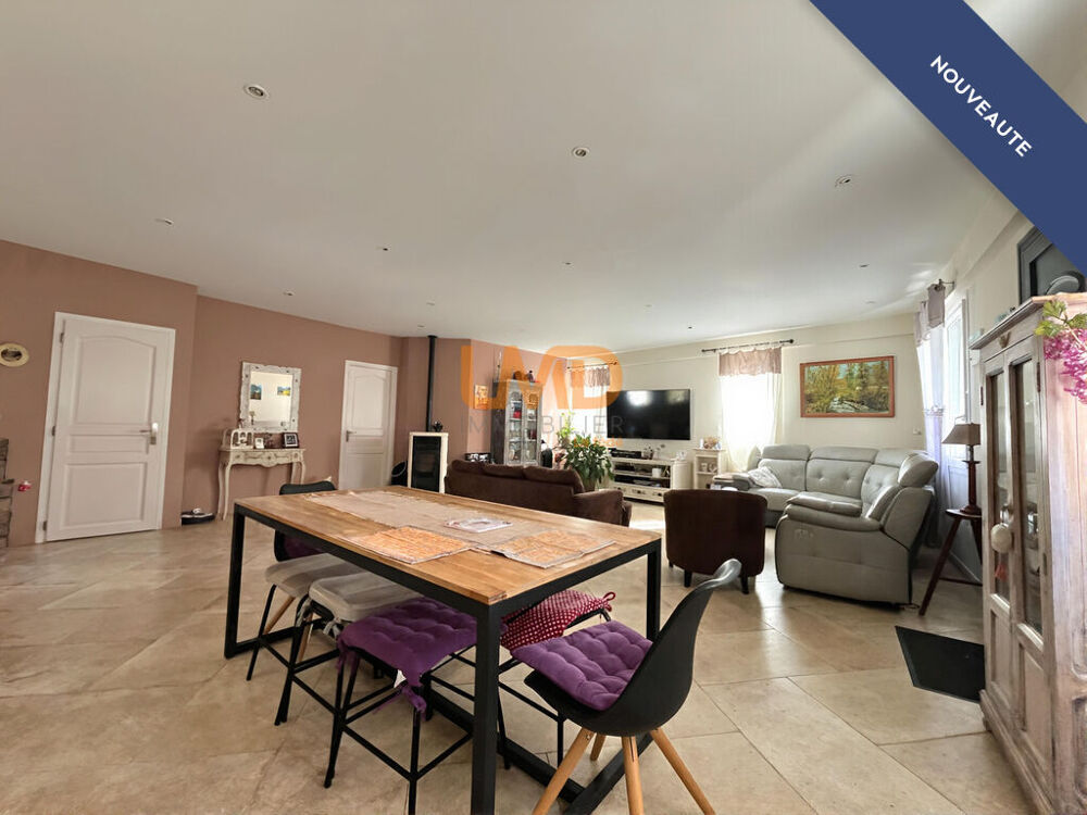 � vendre  Maison Figani�res (83830)