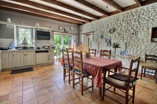  Maison à vendre 7 pièces 244 m²