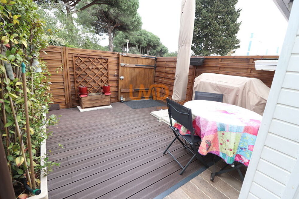 Joli pied à terre avec terrasse-Parking
