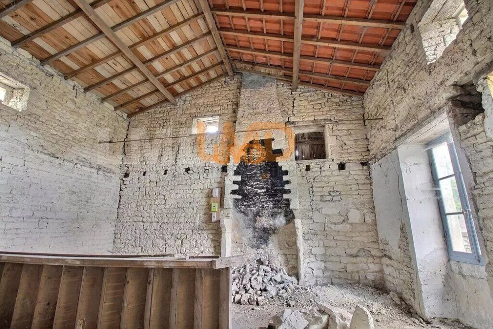 Vente Maison Corps de ferme � r�nover avec d�pendances � Bazauges (17490) Bazauges