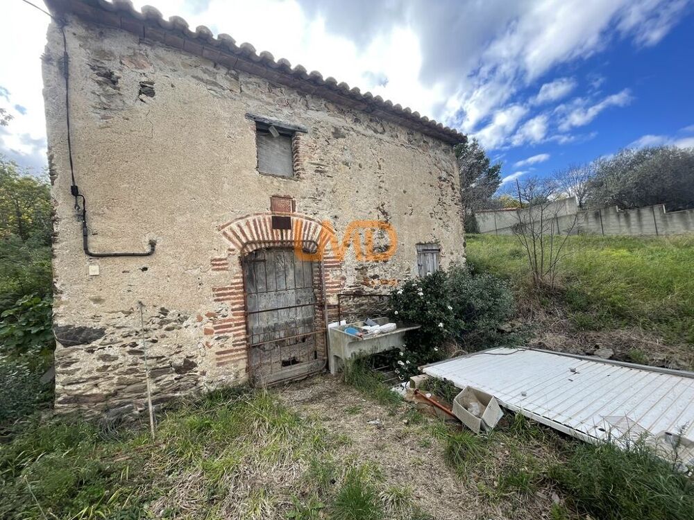 Vente Terrain Terrain à bâtir de 881 m2 avec grange de 40 m2 au sol viabilisée Thuir