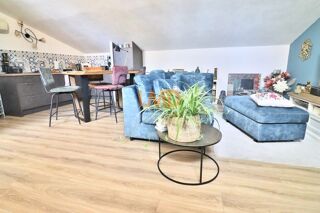  Immeuble à vendre 261 m²