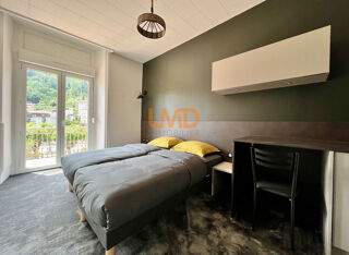  H�tel Particulier � vendre 15 + pi�ces 195 m�