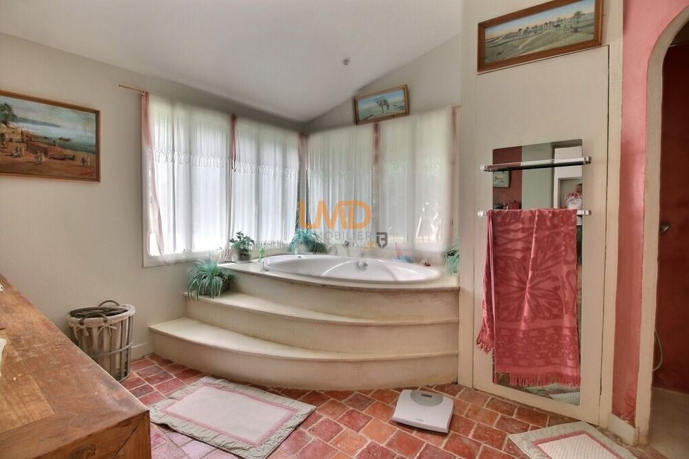 � vendre  Maison Les Portes-en-R� (17880)