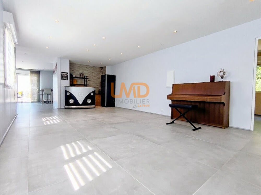 Villa-piscine-espace détente-potentiel de 2 logements