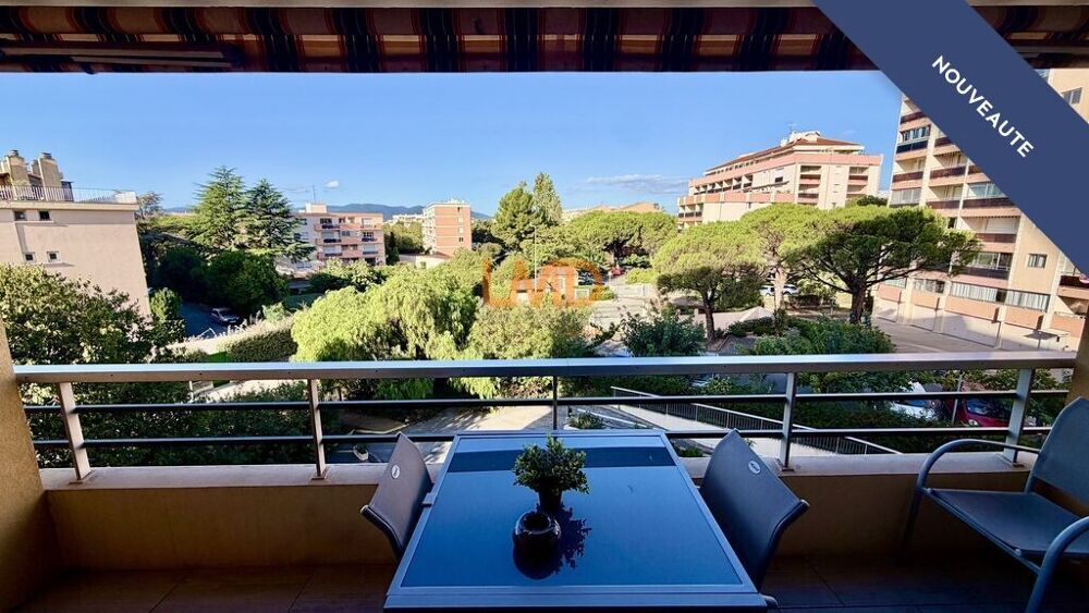 Vente Appartement Studio rénové 35 m² terrasse piscine Fréjus Plage Fréjus