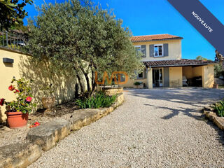  Maison � vendre 8 pi�ces 196 m�