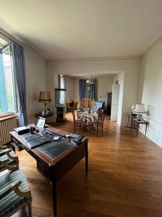  Maison � vendre 9 pi�ces 274 m�