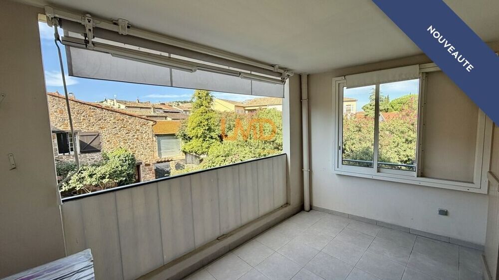 Roquebrune-sur-Argens village  T3  terrasse couverte  garage
