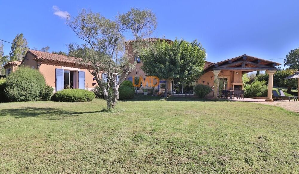 Vente Maison Trets: maison, appartement et studio sur 11000m2 de terrain Trets