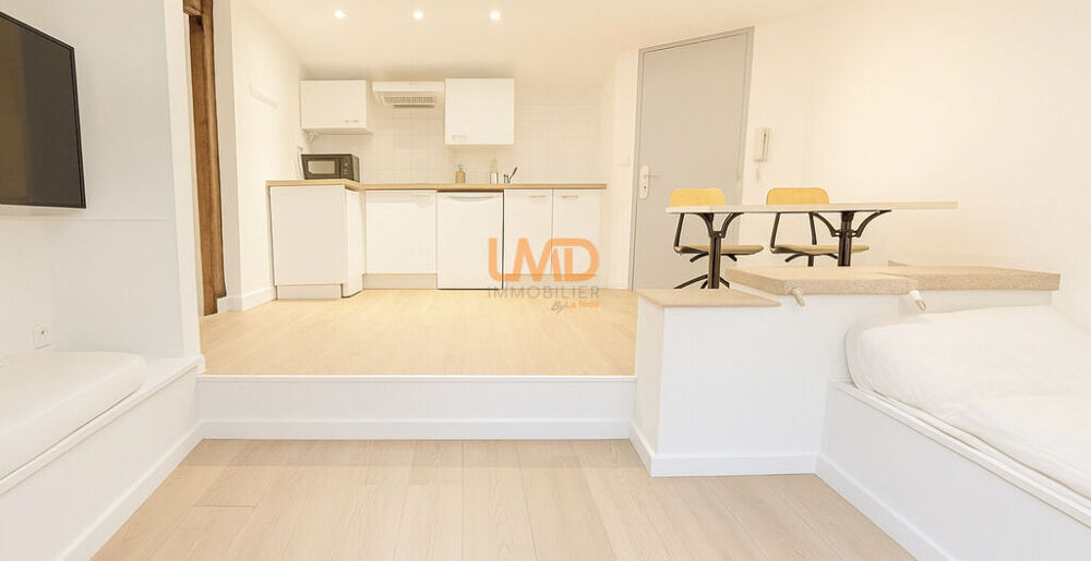 Vente Appartement T2 atypique 50m2 au sol, centre-ville, bel immeuble Nîmes