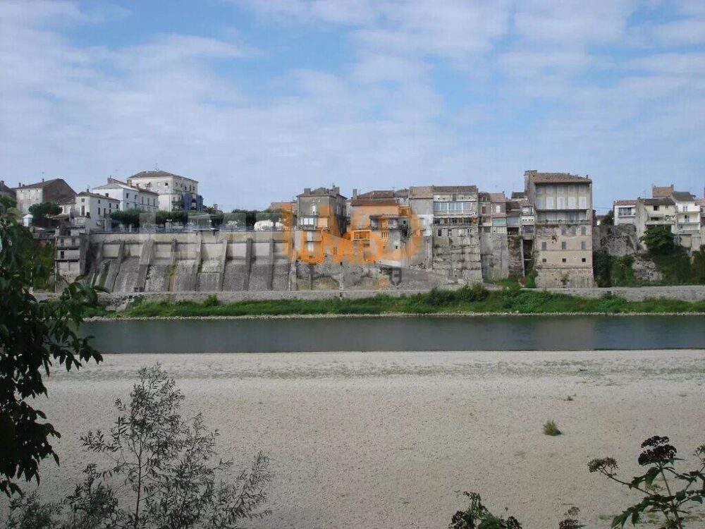 Vente Maison Centre Ville  Appartement 136 M² Avec Dependances Tonneins