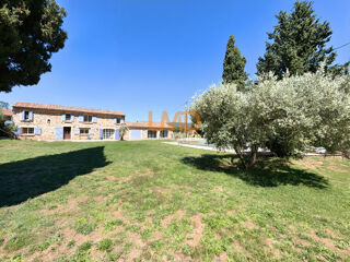  Maison à vendre 15 + pièces 470 m²