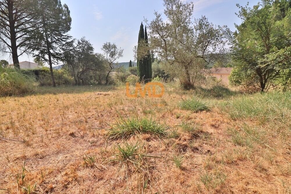 Vente Terrain Le Val: terrain constructible de 1300m2 Le val