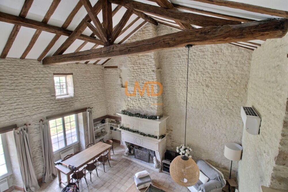 Vente Maison Demeure ancienne rénovée avec piscine Loiré-sur-nie