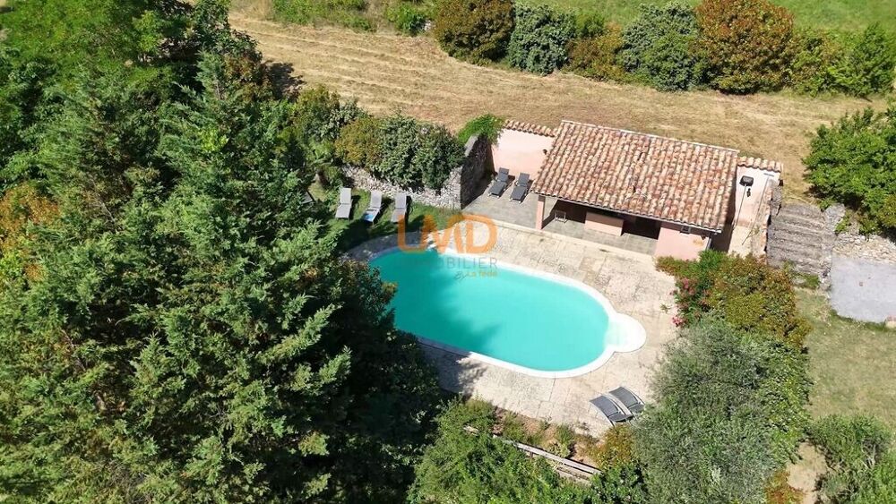 Propriété de caractère avec 2 gîtes, piscine et terrain construc