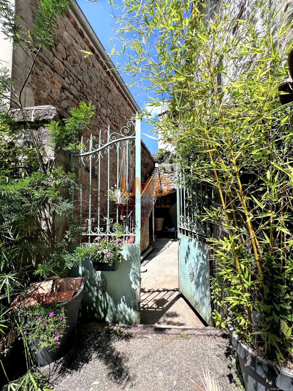 Ardèche SUD: Charmante maison de village en pierre avec terrasse
