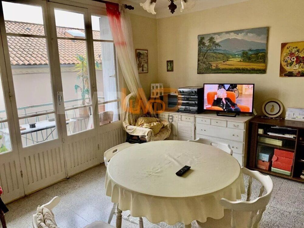 Proche du centre Ville + Balcon + Traversant + Lumineux + Garage