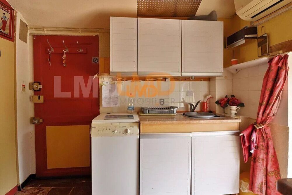 Studio 10.95M2 - Meublé - Climatisé - Centre Sterr ET Centre Bou