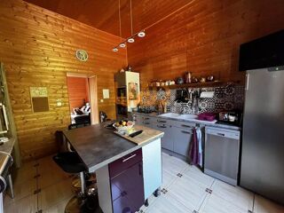  Maison � vendre 9 pi�ces 245 m�