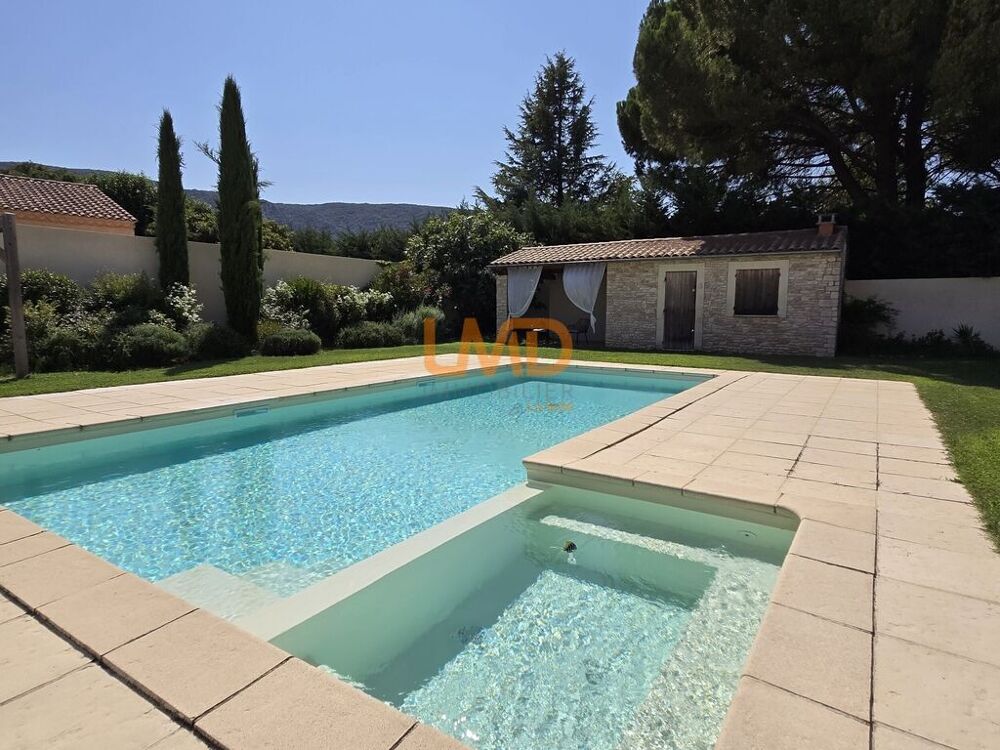 Vente Maison Belle propriété familiale avec piscine et vue sur le Luberon Maubec