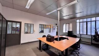  Immeuble à vendre 14 pièces 264 m²