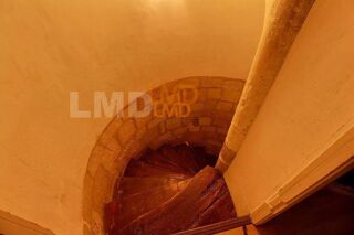  Immeuble � vendre 10 pi�ces 230 m�