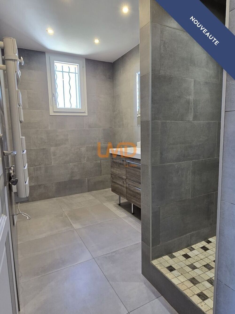 � vendre  Maison Lagnes (84800)