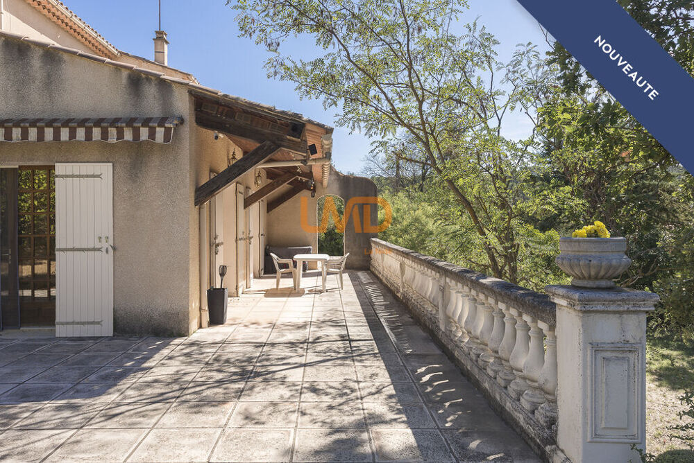 Vente Maison Maison familiale avec piscine sur 3900m2 arborés plein sud. Flassans sur issole