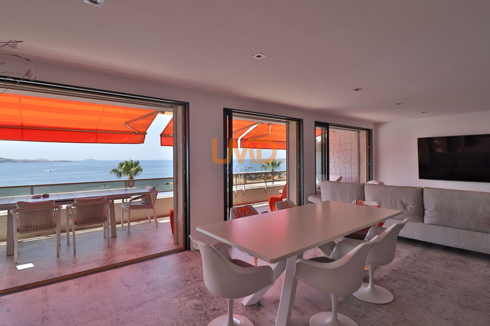 Appartement standing T3 terrasse parking, dernier étage, front d