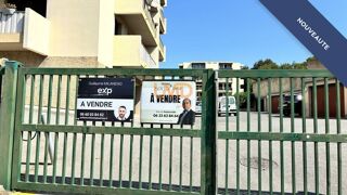  Parking / Garage à vendre  Marseille