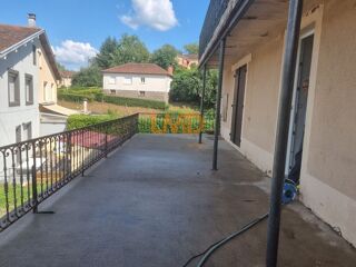  Appartement à louer 5 pièces 82 m²
