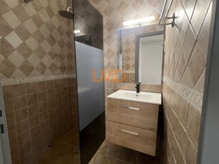  Immeuble à vendre 11 pièces 200 m² Thueyts