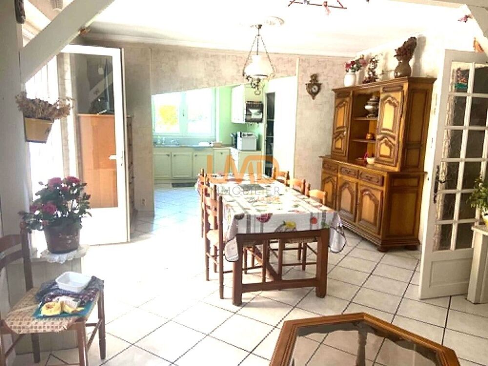 Grande maison avec piscine