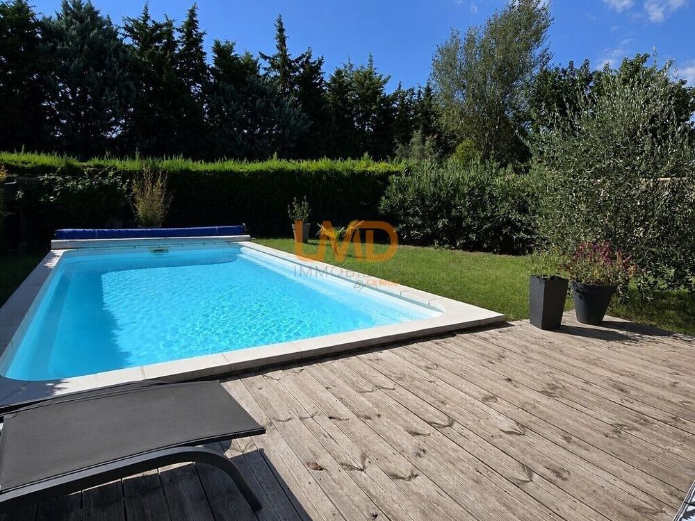 Maison de plain-pied avec piscine, au calme absolu, vendue meubl