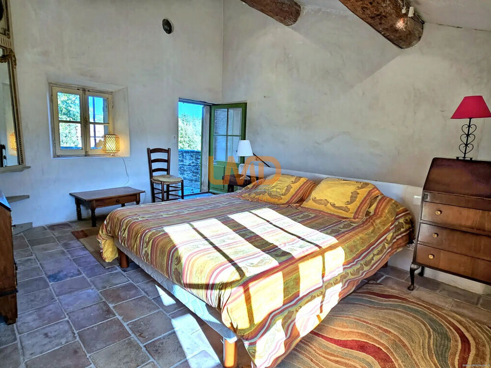 � vendre  Maison Gordes (84220)