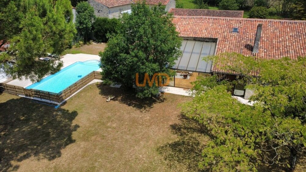 Demeure ancienne rénovée avec piscine