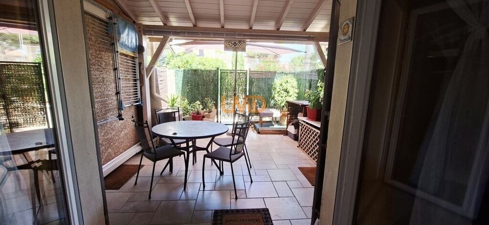 Maison T3 avec terrasse couverte, parking