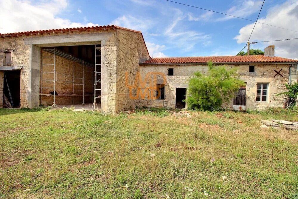 Vente Maison Corps de ferme � r�nover avec d�pendances � Bazauges (17490) Bazauges