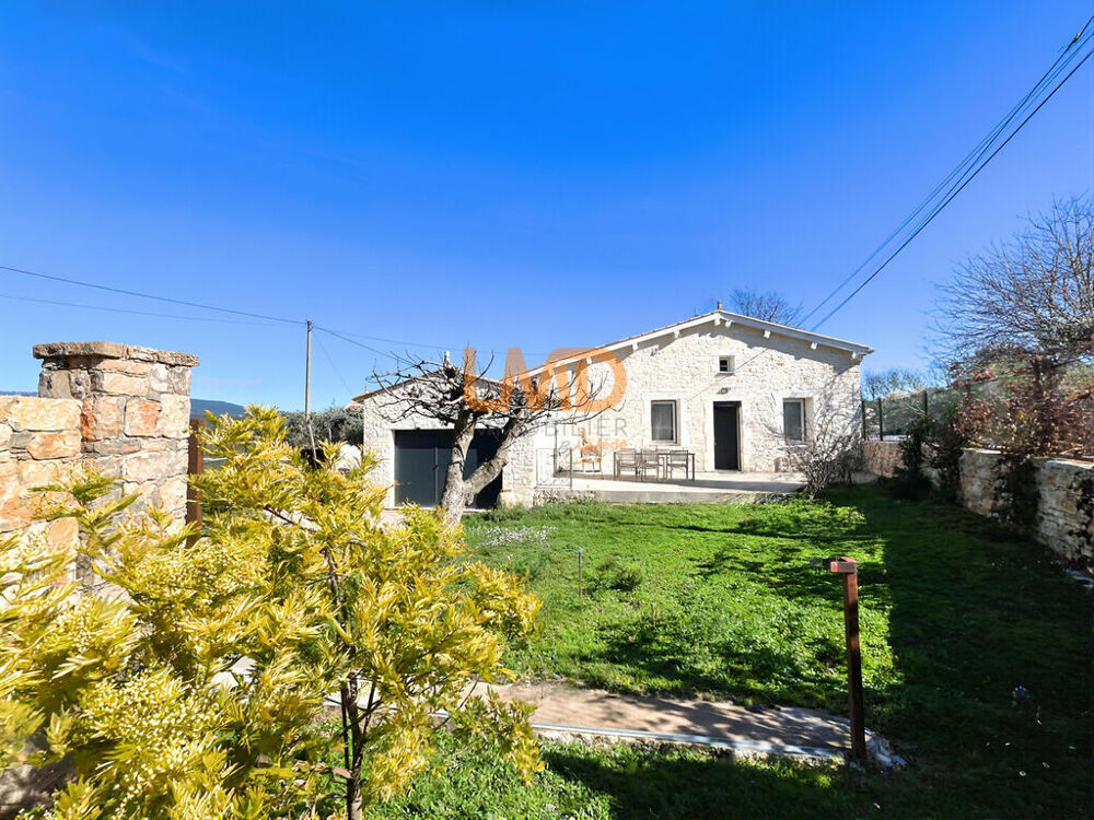 Figanières  Mas en pierre 171 m², terrain de 1 850 m²