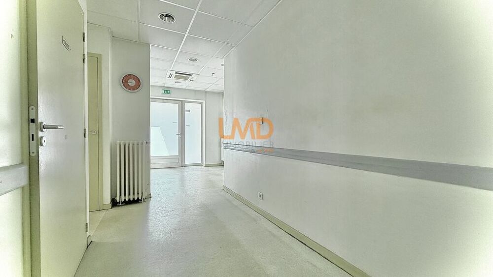 Local pro/commercial 58 m² forte visibilité