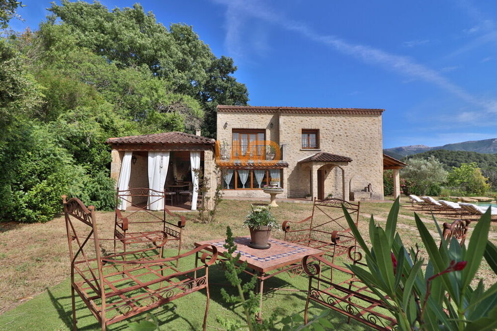 Maison de charme 4 chambres Terrain 2000m2 Piscine Calme Plein S