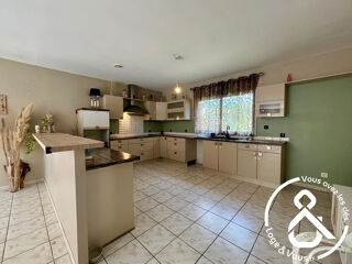  Maison  vendre 7 pices 197 m