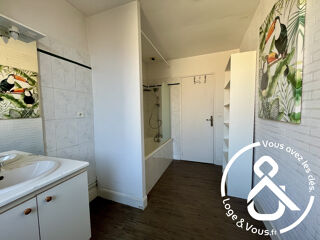  Appartement à louer 3 pièces 87 m²
