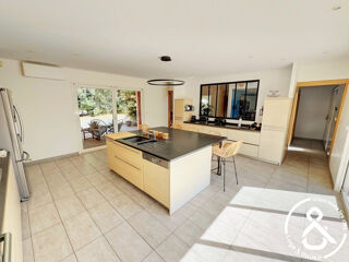  Maison � vendre 8 pi�ces 346 m�