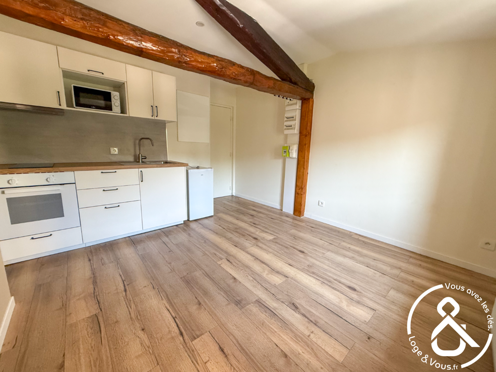 Location Appartement Studio rénové situé à Roquecourbe Roquecourbe