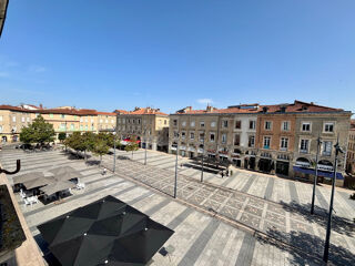  Appartement � vendre 5 pi�ces 130 m�